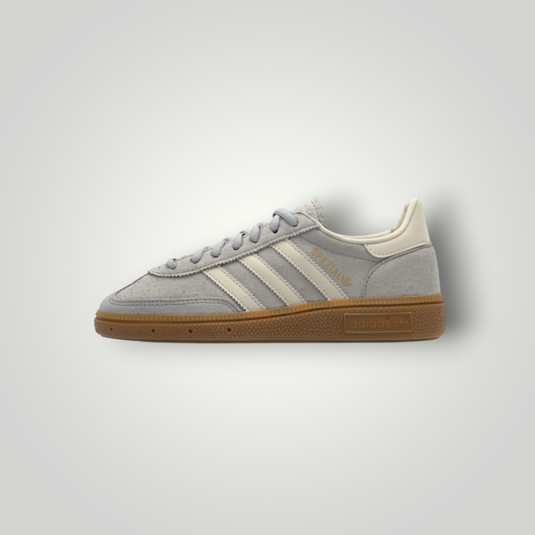 NDO Clothing Adidas Originals Handball Spezial Sneaker aus grauem Veloursleder mit klassischer Gummisohle