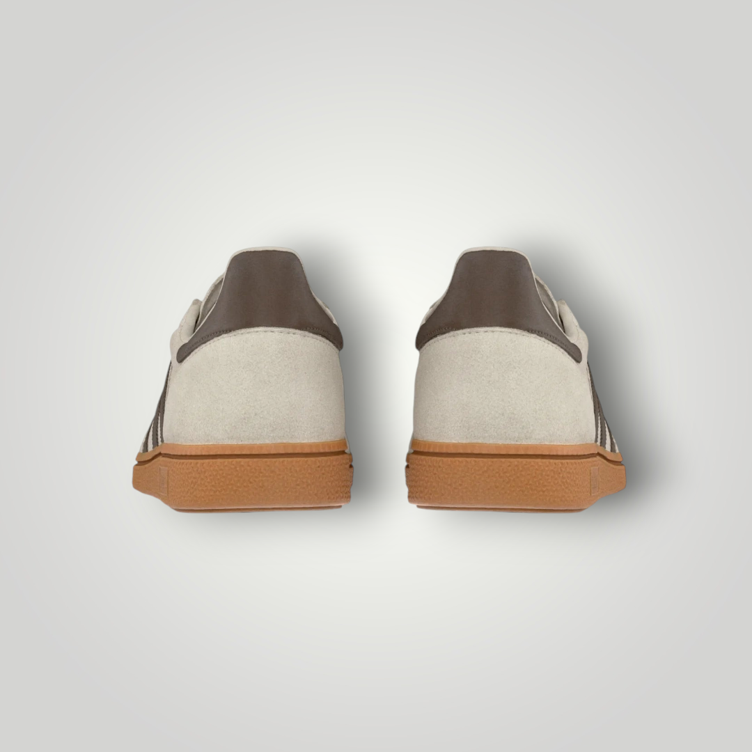 NDO Clothing adidas Originals Handball Spezial Sneaker in Beige und Braun aus Veloursleder, Rückansicht