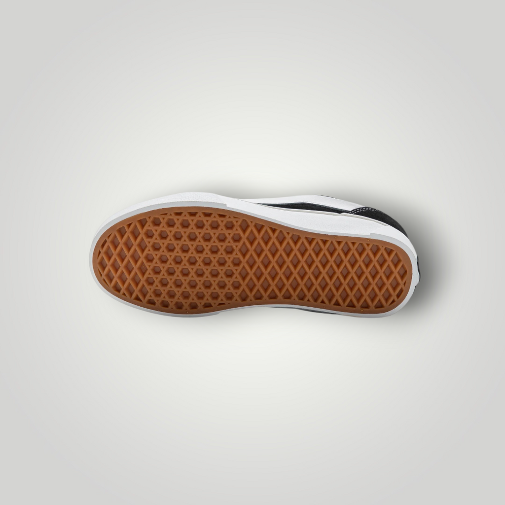 NDO Clothing Vans KNU SKOOL Sneaker mit charakteristischer brauner Waffelprofil-Gummisohle von unten