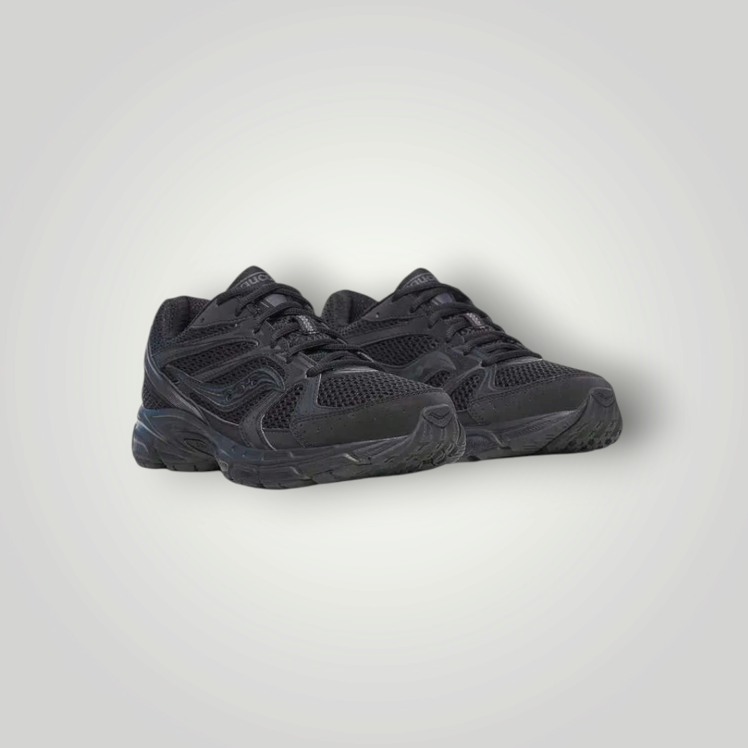 NDO Clothing Saucony Ride Millennium Laufschuh in komplett Schwarz mit atmungsaktivem Mesh-Obermaterial