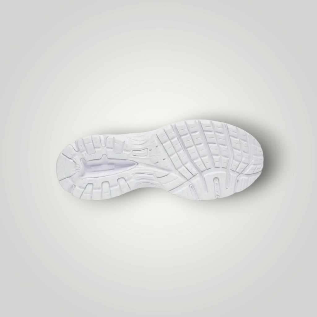 NDO Clothing Saucony Ride Millennium Laufschuh mit weißer, profilierter Gummisohle für optimalen Grip