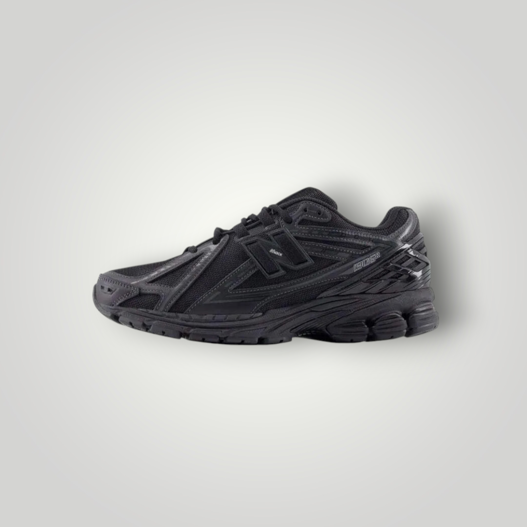 NDO Clothing New Balance 1906R Sneaker in komplettem Schwarz mit Mesh-Obermaterial und profilierter Sohle