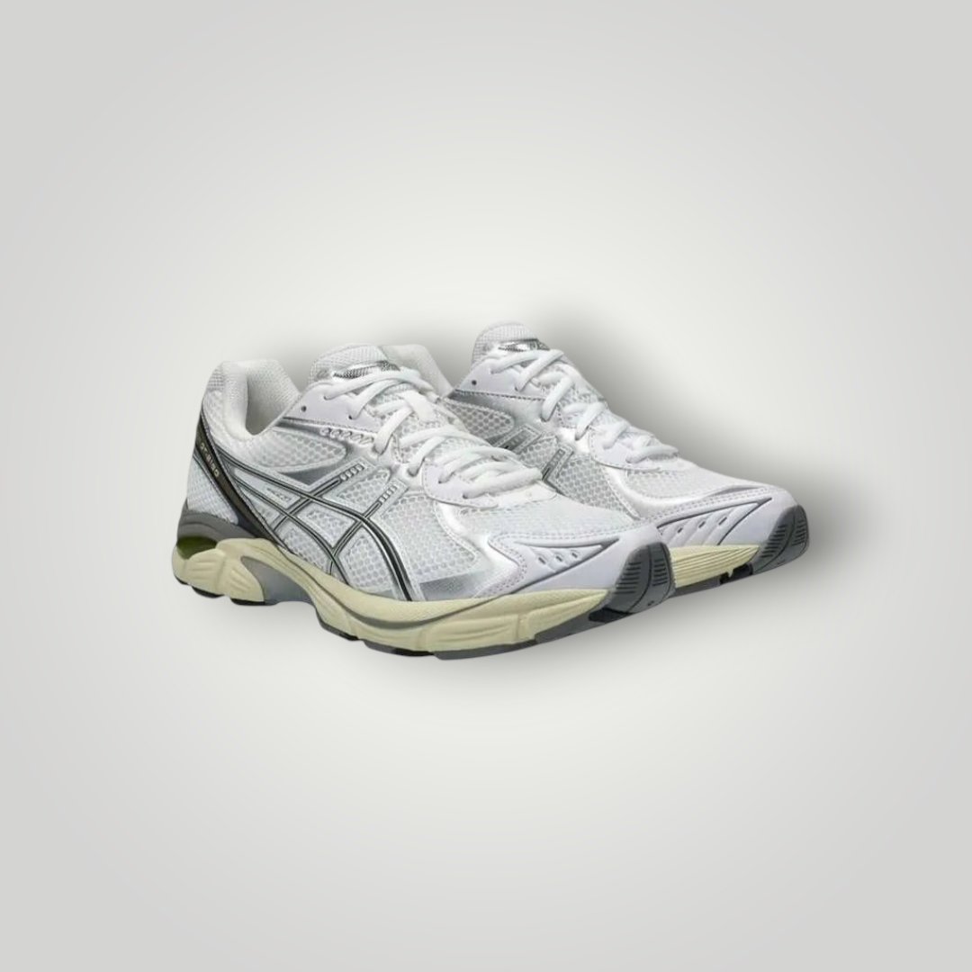 NDO Clothing ASICS GT-2160 Laufschuh in Weiß mit silbernen Akzenten und atmungsaktivem Mesh-Obermaterial