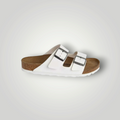NDO Clothing Birkenstock Arizona Sandale in Weiß mit zwei verstellbaren Riemen und ergonomischem Kork-Fußbett