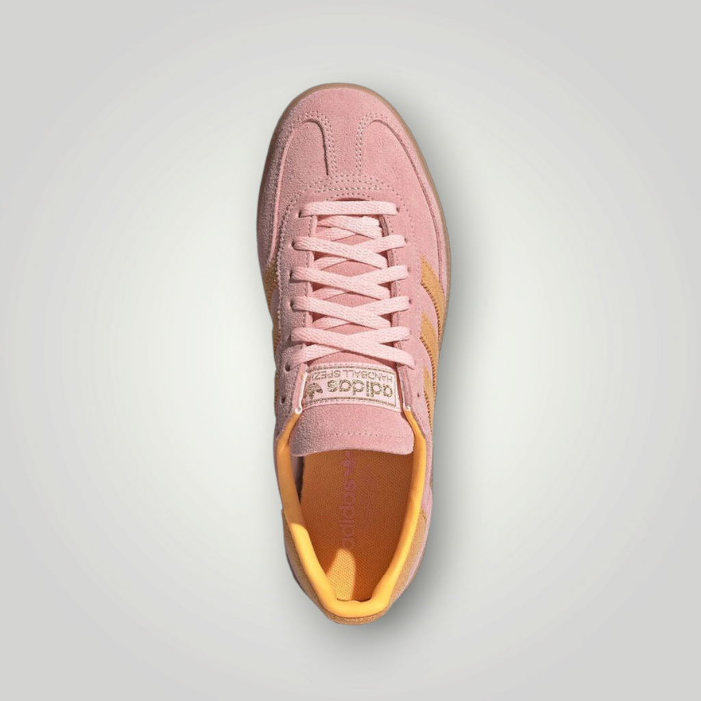 NDO Clothing Adidas Originals Handball Spezial Sneaker aus rosa Veloursleder mit flacher Gummisohle in der Draufsicht