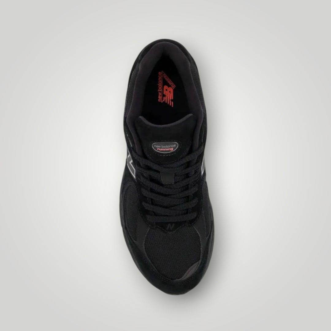 NDO Clothing New Balance 2002 Sneaker in Schwarz aus Leder und Mesh mit Schnürung und gepolsterter Innensohle