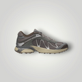 NDO Clothing Salomon XT-WHISPER Trailrunningschuh in Braun und Beige mit atmungsaktivem Mesh-Obermaterial
