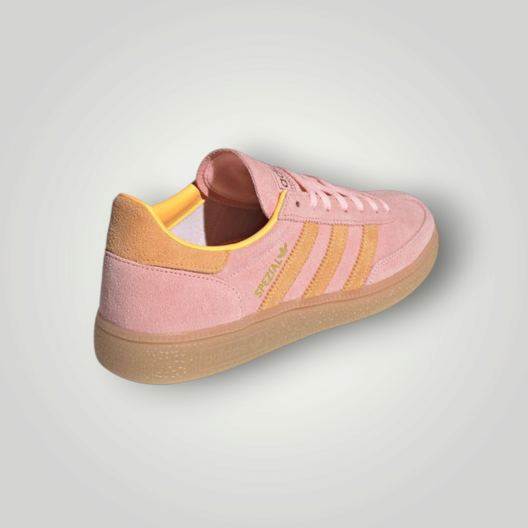 NDO Clothing Adidas Originals Handball Spezial Sneaker aus rosa Veloursleder mit gelben Streifen und Gummisohle