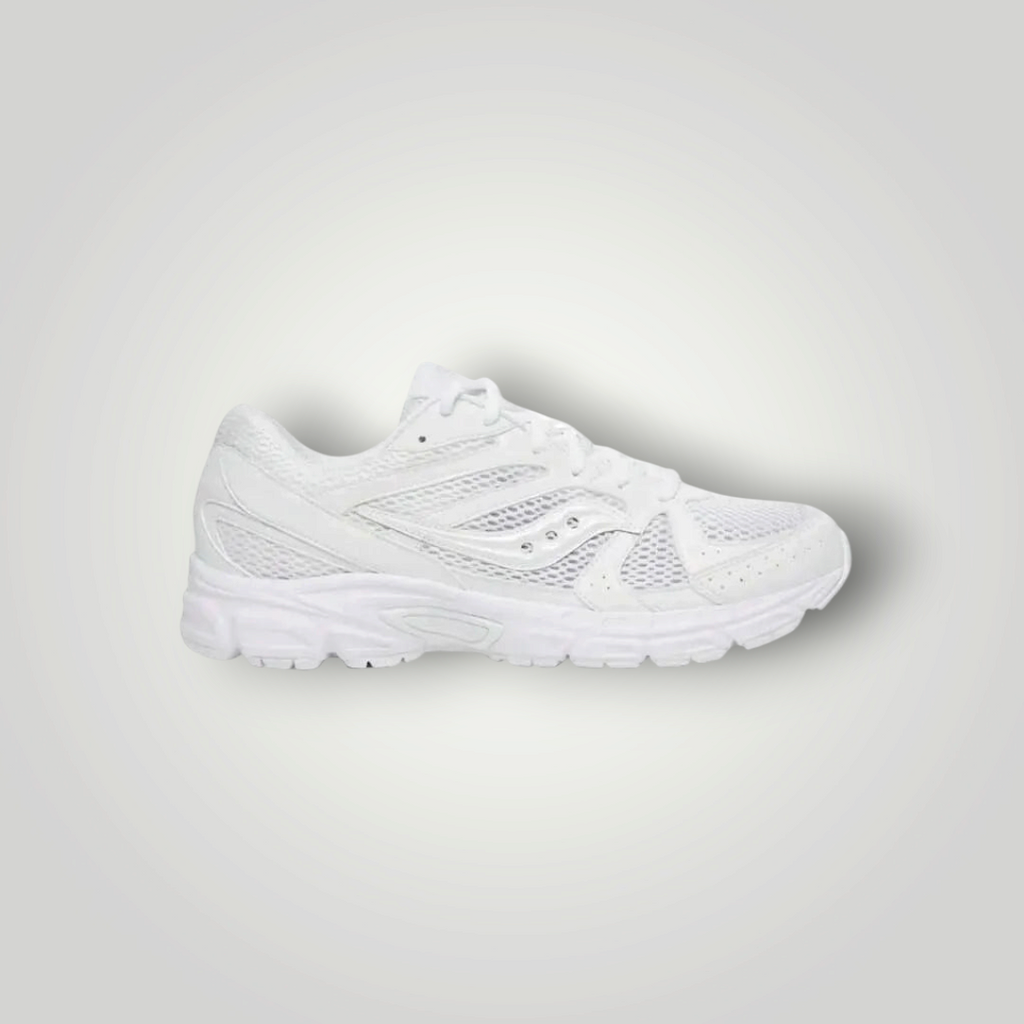 NDO Clothing Saucony Ride Millennium Laufschuh in komplettem Weiß mit Mesh-Obermaterial und sportlichem Design