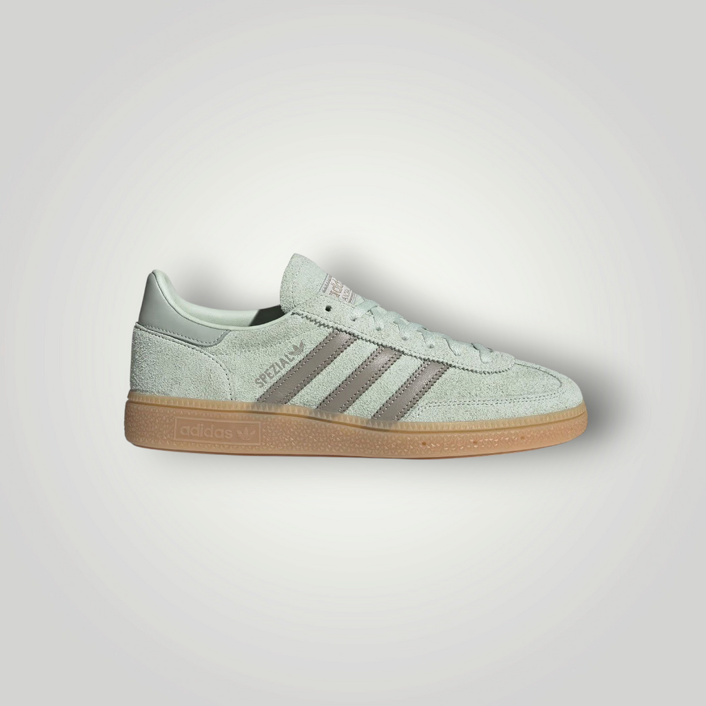 NDO Clothing Adidas Originals Handball Spezial Sneaker in Mintgrün mit Wildleder-Obermaterial und Gummisohle