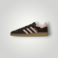 NDO Clothing Adidas Originals Handball Spezial Sneaker aus braunem Veloursleder mit rosa Streifen und Gummisohle