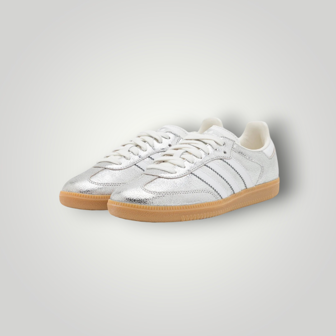 NDO Clothing Adidas Originals Samba OG Sneaker in Metallic-Silber mit klassischer Gummisohle und Schnürung