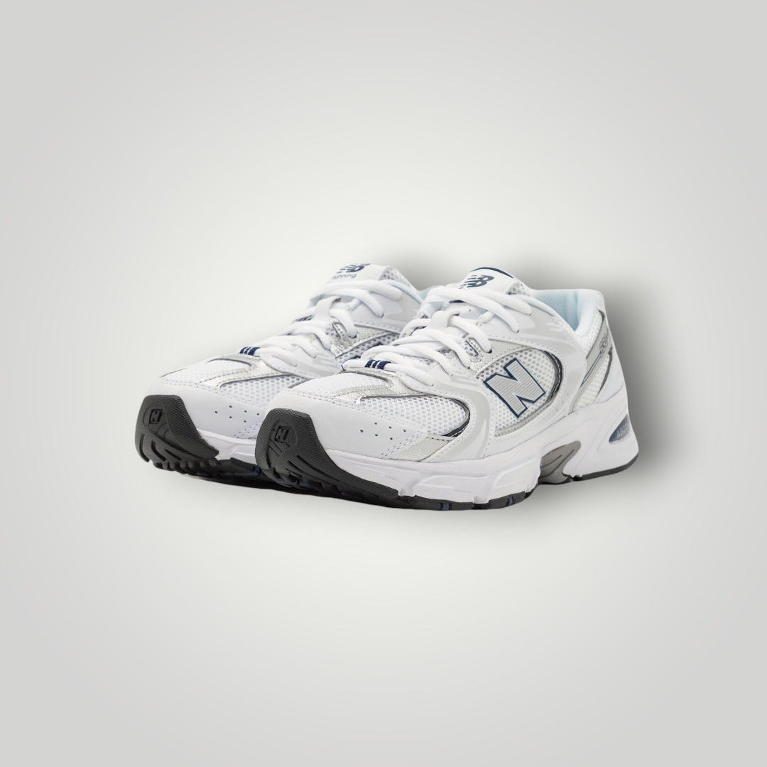 NDO Clothing New Balance 530 Unisex Sneaker in Grau und Weiß aus Mesh und Kunstleder mit Schnürung