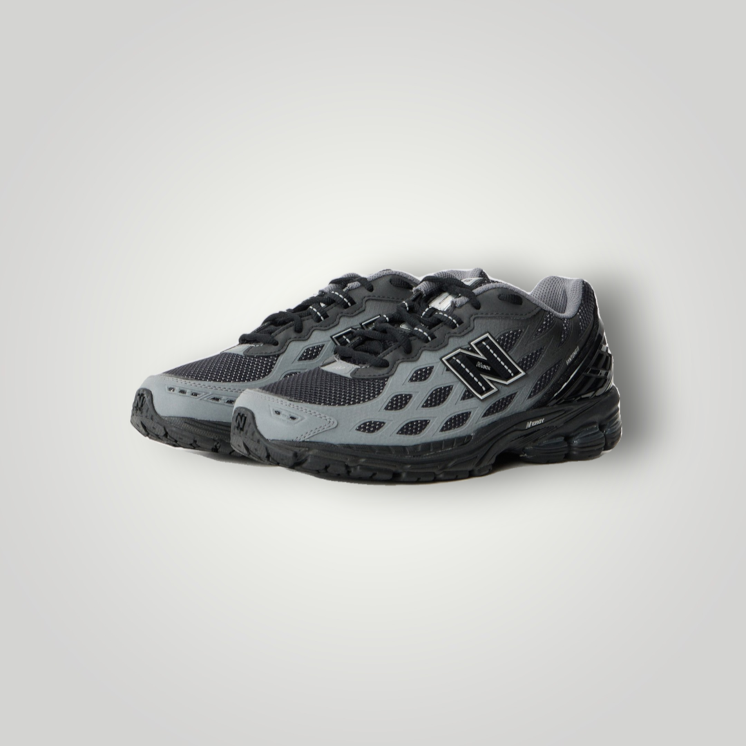 NDO Clothing New Balance U1906 Unisex-Sneaker in Schwarz und Grau aus atmungsaktivem Mesh mit Schnürung