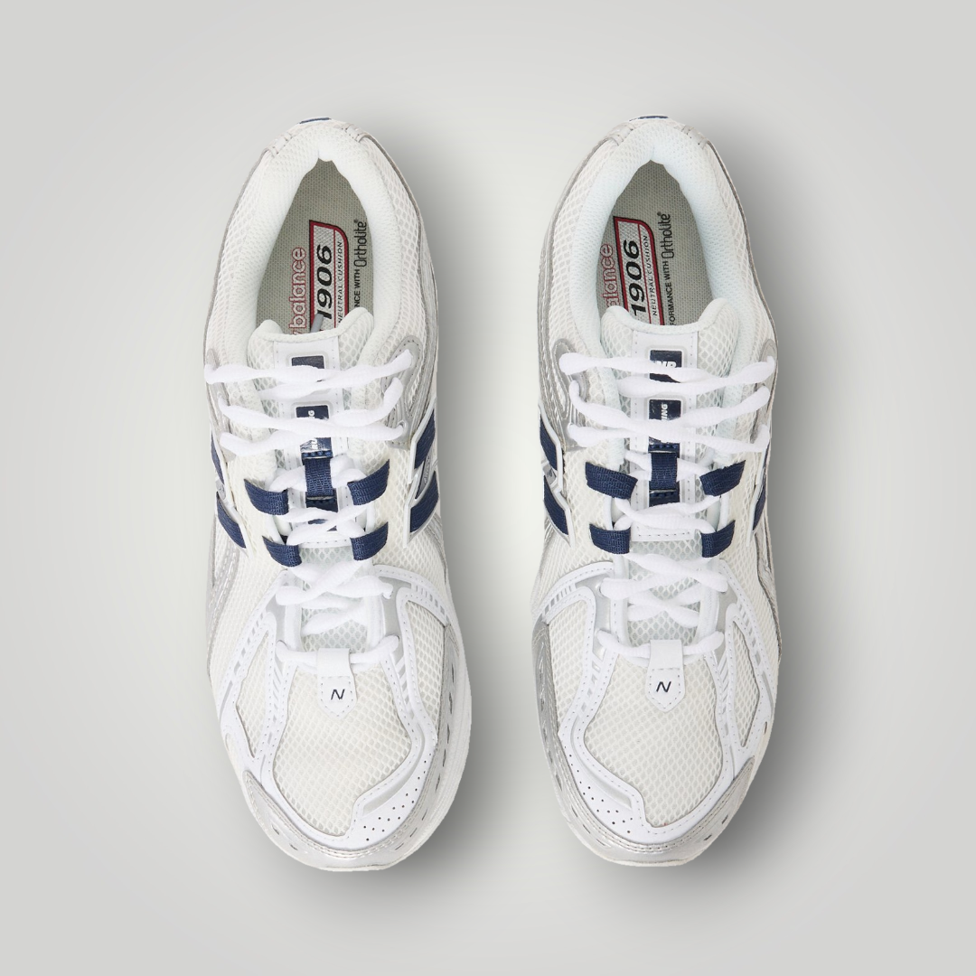 NDO Clothing New Balance 1906 Unisex Sneaker in Weiß aus Mesh und Kunstleder mit Schnürung in der Draufsicht