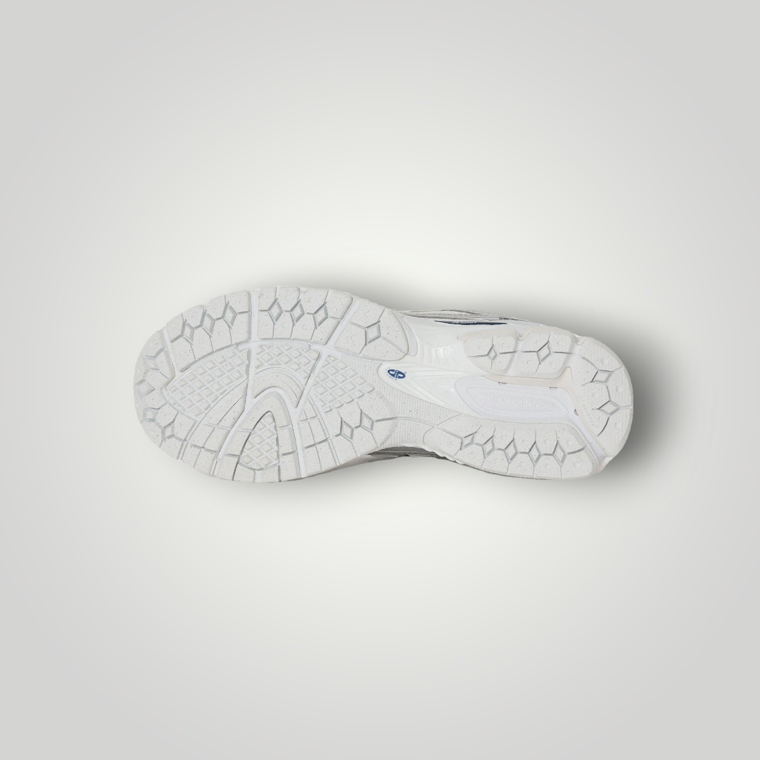 NDO Clothing New Balance 1906 Sneaker Sohle in Weiß mit rutschfestem Profil und technischem Design