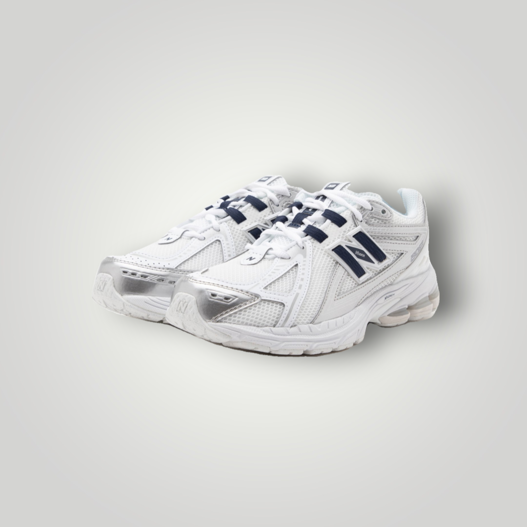 NDO Clothing New Balance 1906 Unisex-Sneaker in Weiß und Marineblau mit Mesh-Obermaterial und reflektierenden Details