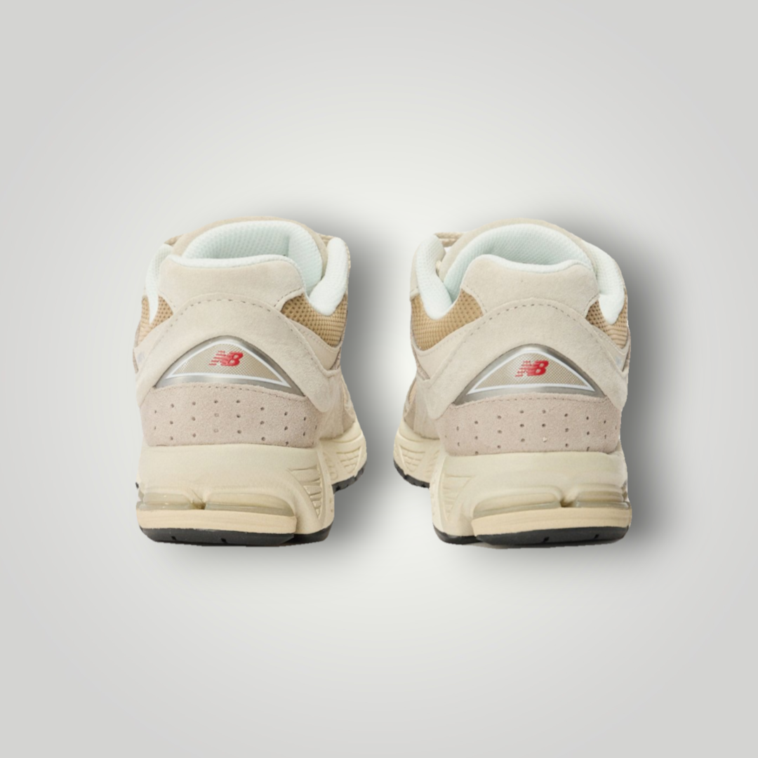 New Balance U2002