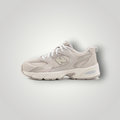 NDO Clothing New Balance 530 Sneaker in Beige und Grau aus Leder und Synthetik mit Schnürung und ABZORB-Sohle
