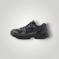 NDO Clothing New Balance 530 Unisex Sneaker in Schwarz aus atmungsaktivem Mesh mit Schnürung und gepolsterter Sohle