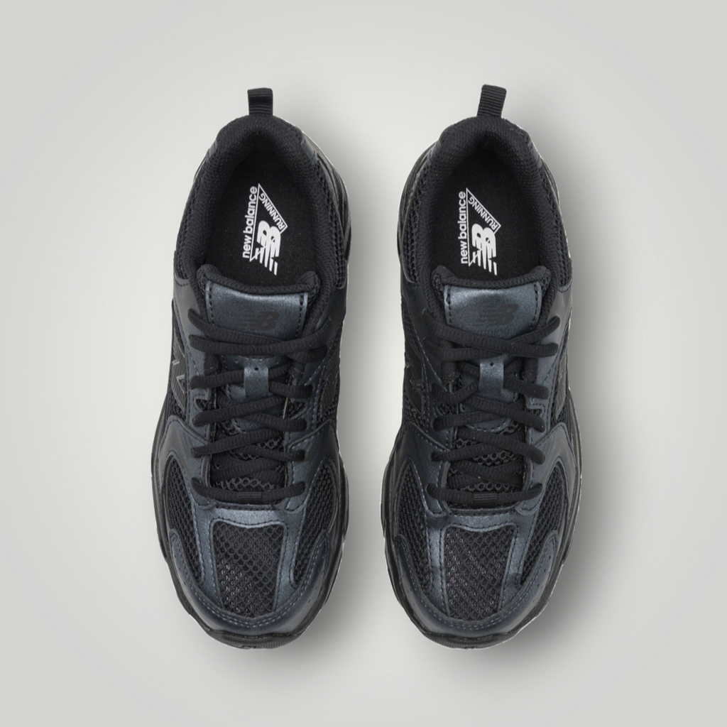 NDO Clothing New Balance 530 Unisex Sneaker in Schwarz aus atmungsaktivem Mesh mit Schnürung und gepolsterter Sohle