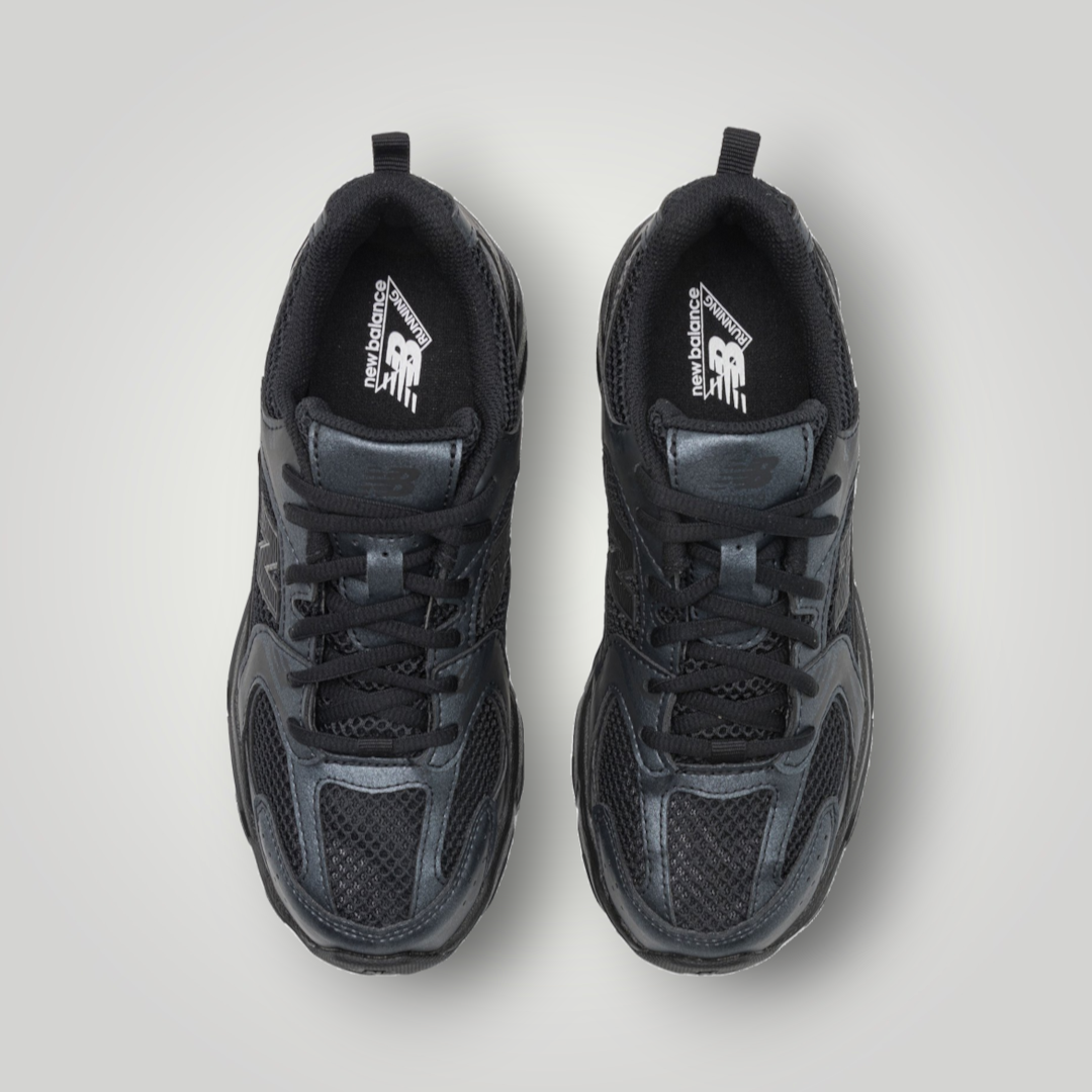 NDO Clothing New Balance 530 Unisex Sneaker in Schwarz aus atmungsaktivem Mesh mit Schnürung und gepolsterter Sohle