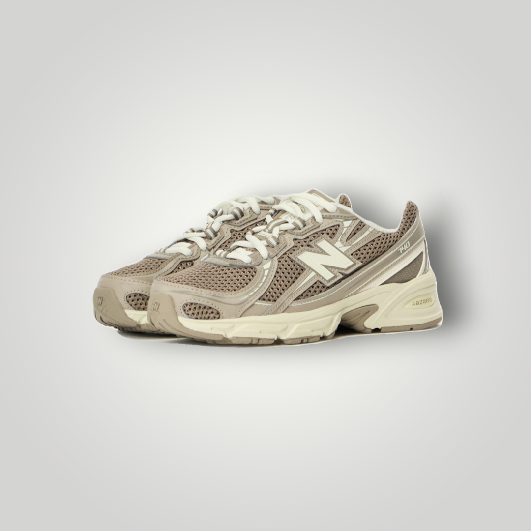 NDO Clothing New Balance 740 Unisex Sneaker in Arid Stone aus Mesh und Kunstleder mit flacher Sohle