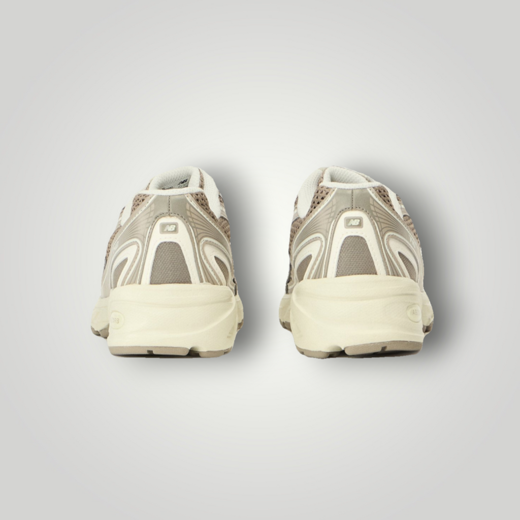 NDO Clothing New Balance 740 Sneaker in Arid Stone mit Mesh-Details und flacher Sohle, Rückansicht