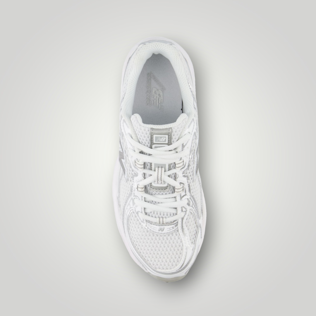 NDO Clothing New Balance 740 Unisex Sneaker in Weiß aus Leder und Mesh mit Schnürung in der Draufsicht