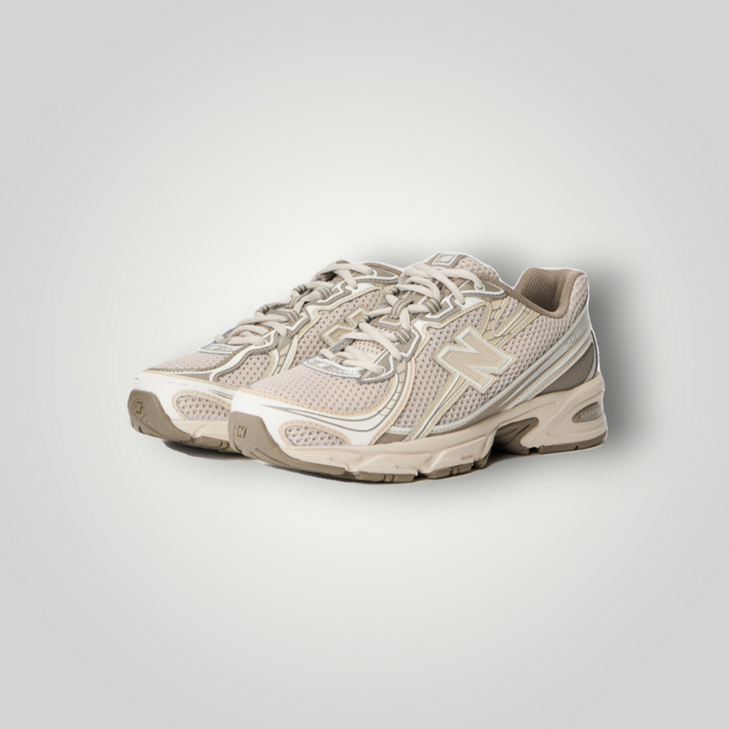 New Balance 740