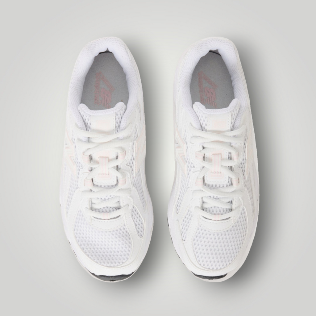 NDO Clothing New Balance 740 Unisex Sneaker in Weiß mit atmungsaktivem Mesh-Obermaterial und Schnürung