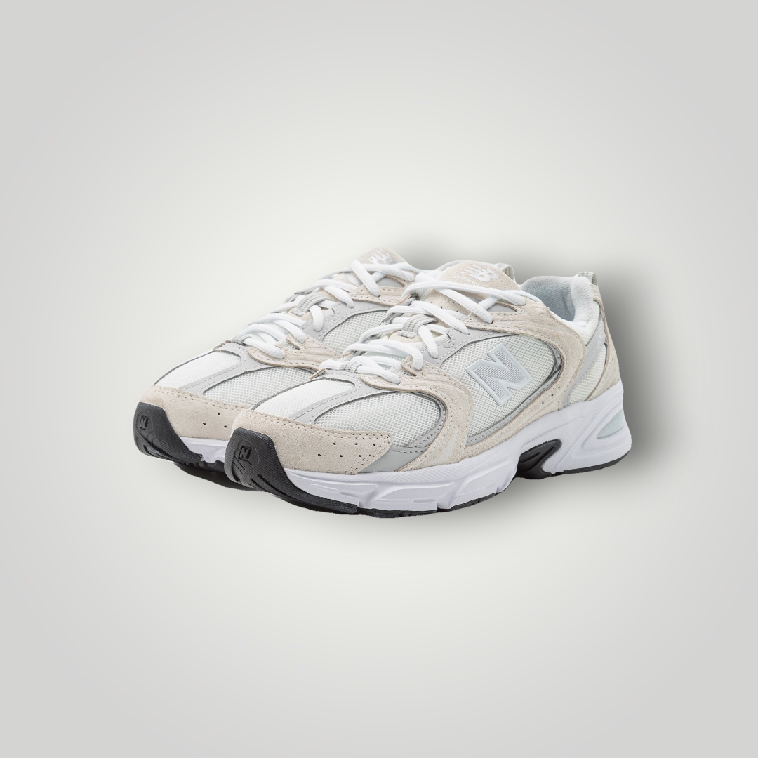 NDO Clothing New Balance MR530 Sneaker in Sea Salt aus Leder und Mesh mit Schnürung und flacher Sohle