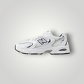 NDO Clothing New Balance MR530 Sneaker in Weiß mit Mesh-Einsätzen, Kunstleder-Details und ABZORB-Sohle.