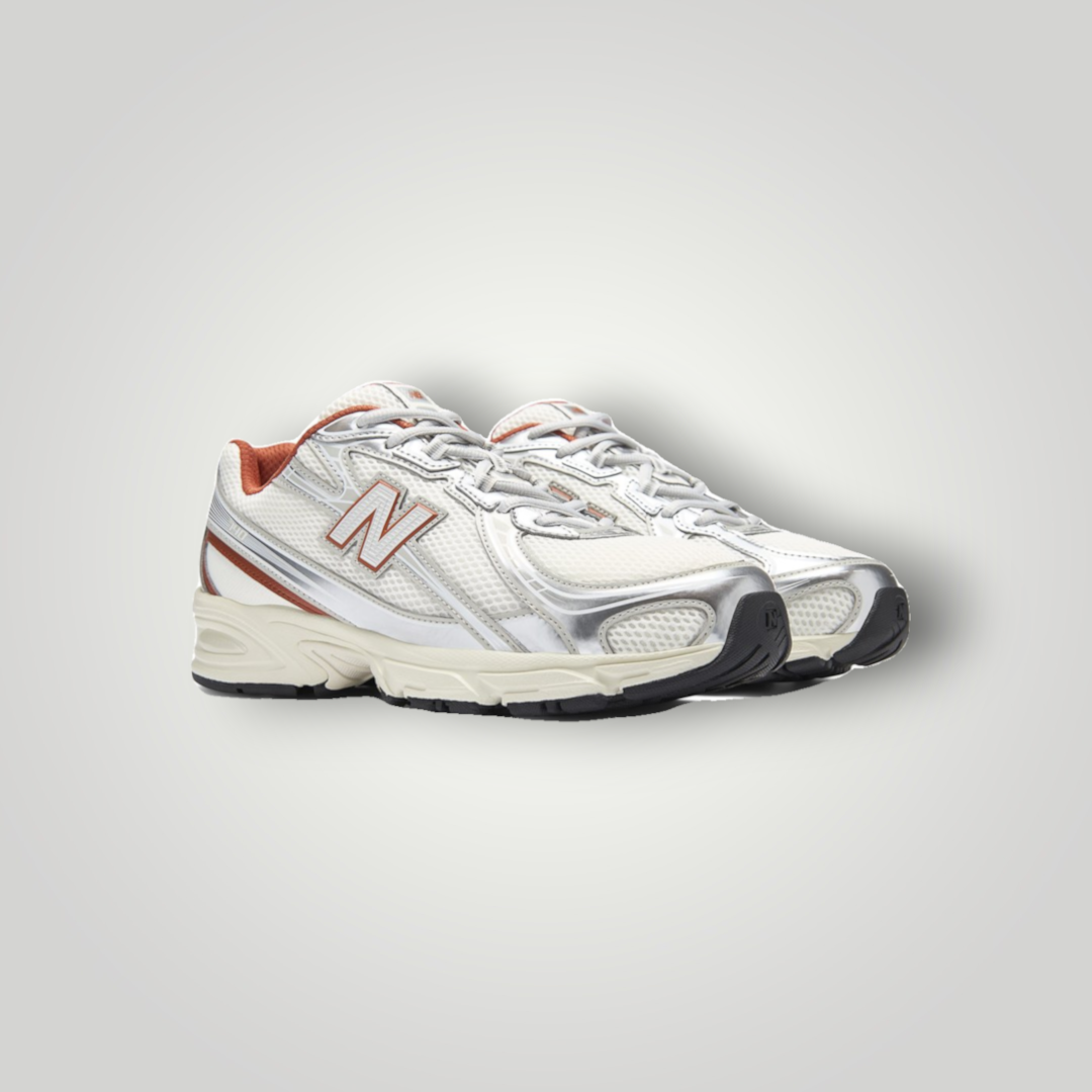 NDO Clothing New Balance U740 Sneaker in Angora und Zimt mit Mesh-Obermaterial und silbernen Akzenten