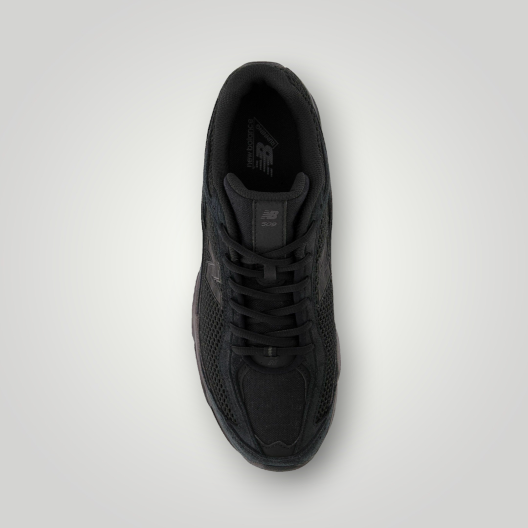 NDO Clothing New Balance U509V1 Sneaker in Schwarz aus Leder und Mesh mit Schnürung in der Draufsicht
