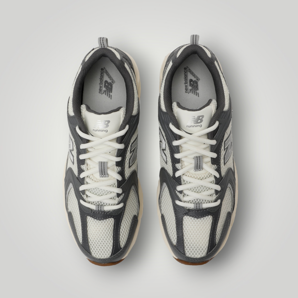 NDO Clothing New Balance 530 Sneaker in Grau und Beige aus Mesh und Leder in der Draufsicht