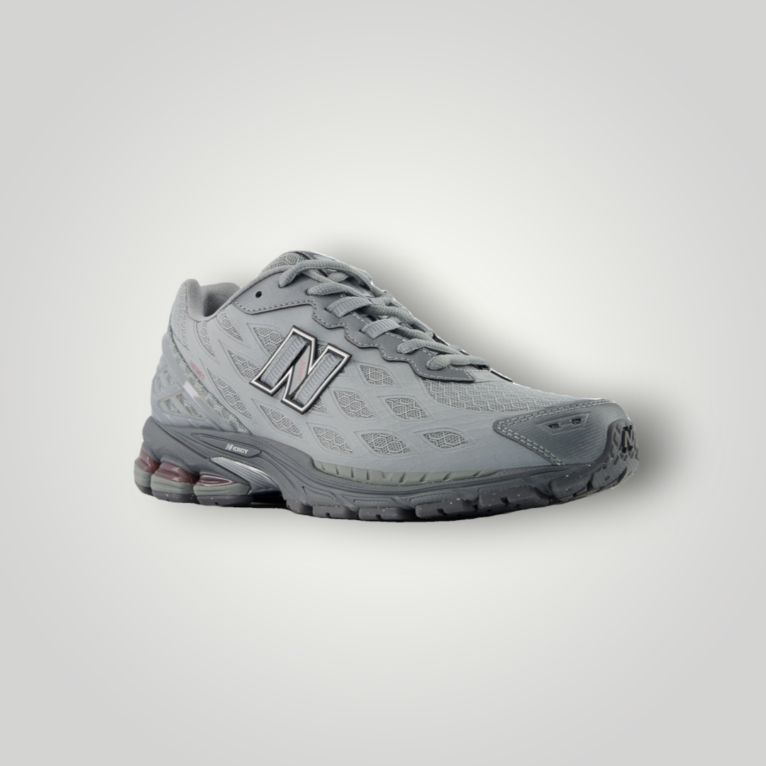 NDO Clothing New Balance Sneaker in Schiefergrau mit Rosewood-Akzenten aus Leder und Textil mit Schnürung