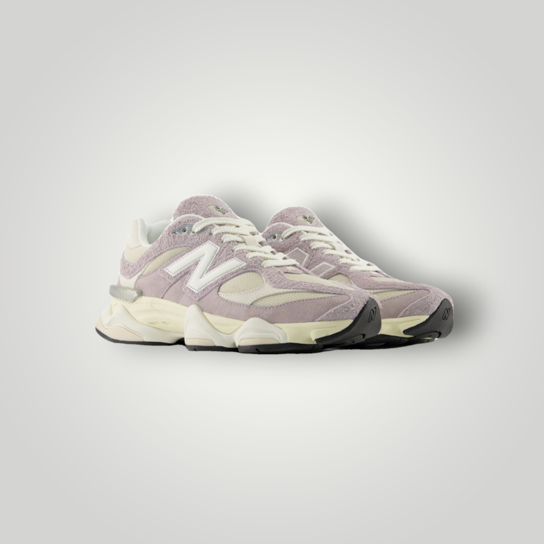 NDO Clothing New Balance Sneaker in Truffle Salt und Timberwolf aus Leder und Textil mit Schnürung
