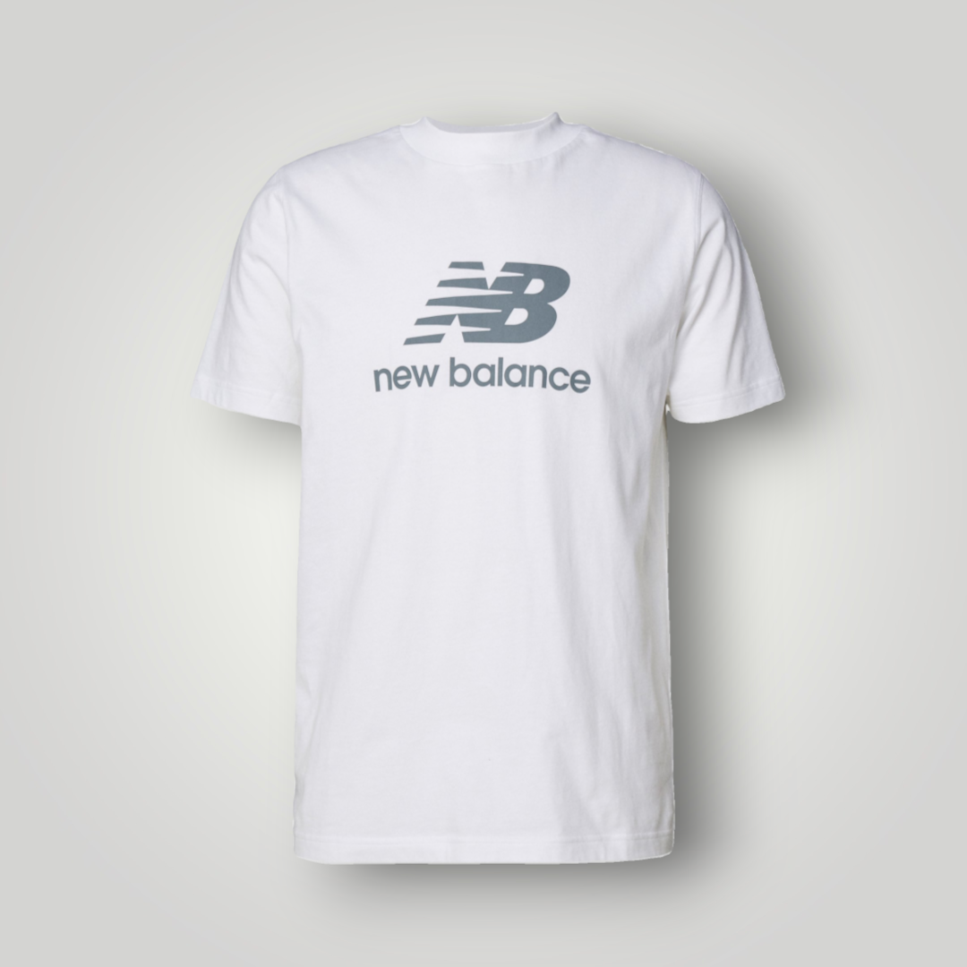 Weißes NDO Clothing New Balance Essentials T-Shirt aus Baumwoll-Jersey mit Rundhalsausschnitt und Logo-Print