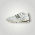 NDO Clothing New Balance U1906 Sneaker in Weiß und Arid Stone mit Mesh-Obermaterial und N-ERGY Sohlentechnologie
