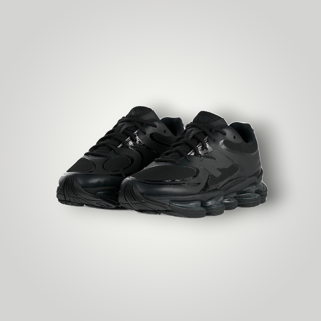 NDO Clothing New Balance U2000 Unisex-Sneaker in Schwarz mit Mesh-Obermaterial und robuster Dämpfungssohle