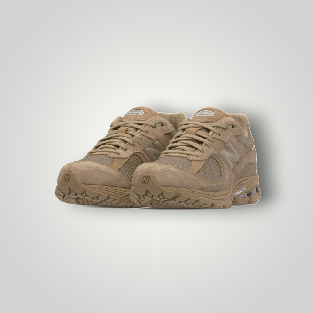 NDO Clothing New Balance U2002 Unisex-Sneaker in Stoneware und Silber mit Mesh- und Wildleder-Details