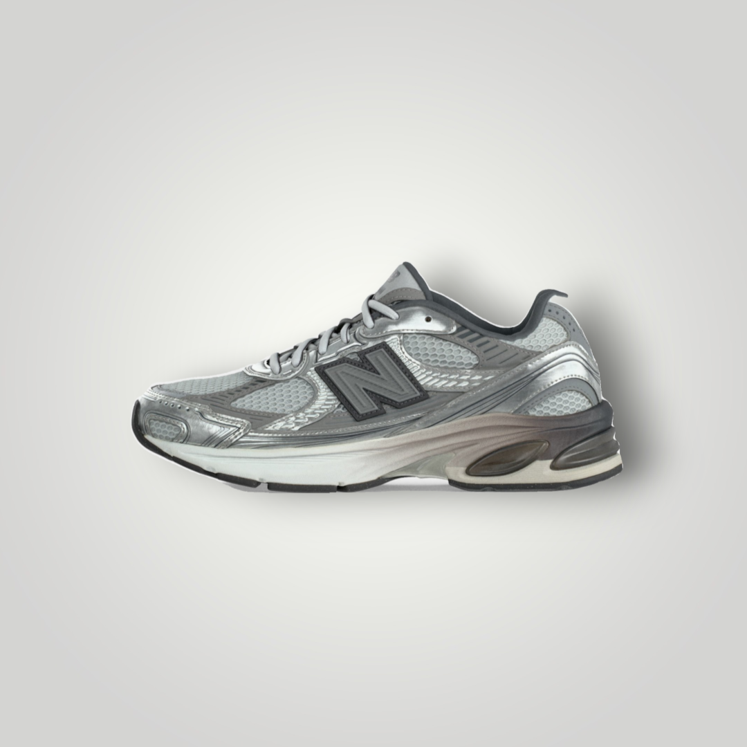 NDO Clothing New Balance Unisex Sneaker in Grau aus Mesh und Wildleder mit Abzorb-Dämpfung und Schnürung