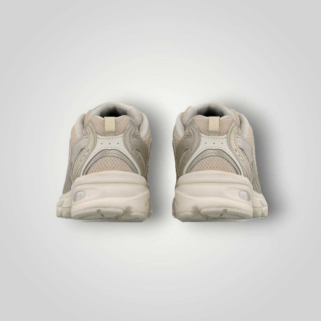 NDO Clothing New Balance U530 Sneaker in Gold-Metallic mit Mesh-Details und ABZORB-Dämpfung, Rückansicht