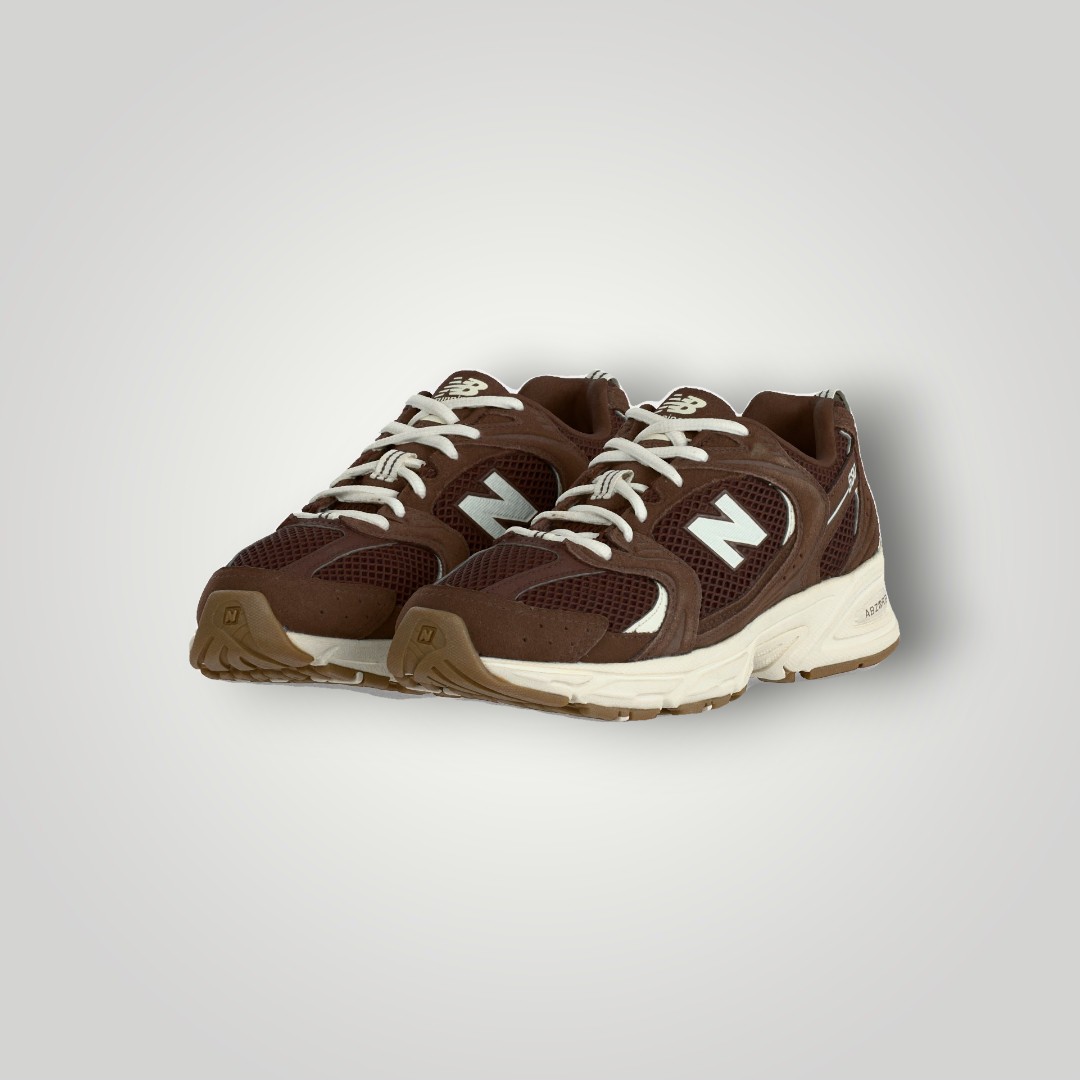 NDO Clothing New Balance U530 Sneaker in Pumpernickel und Sea Salt mit Mesh-Obermaterial und ABZORB-Dämpfung