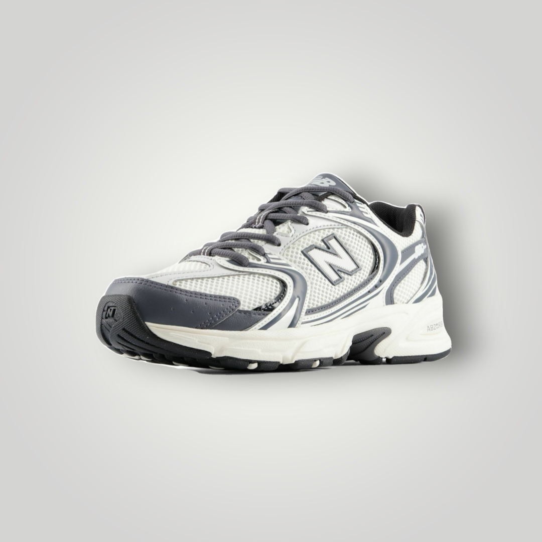 NDO Clothing New Balance U530 Sneaker in Sea Salt und Magnet mit Mesh-Obermaterial und Schnürung