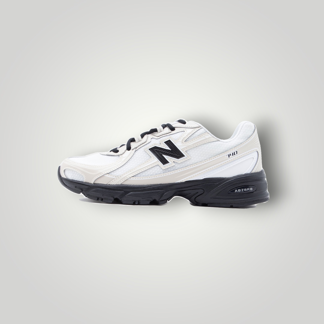 NDO Clothing New Balance U740 Sneaker in Timberwolf und Weiß mit schwarzer Sohle und Mesh-Details