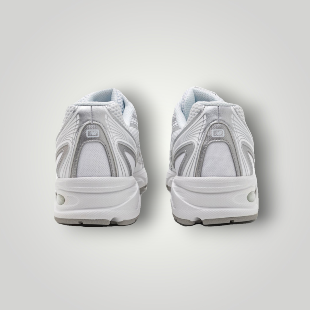 New Balance U740