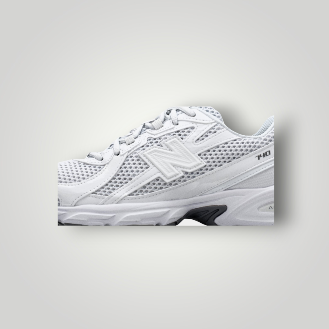 New Balance U740