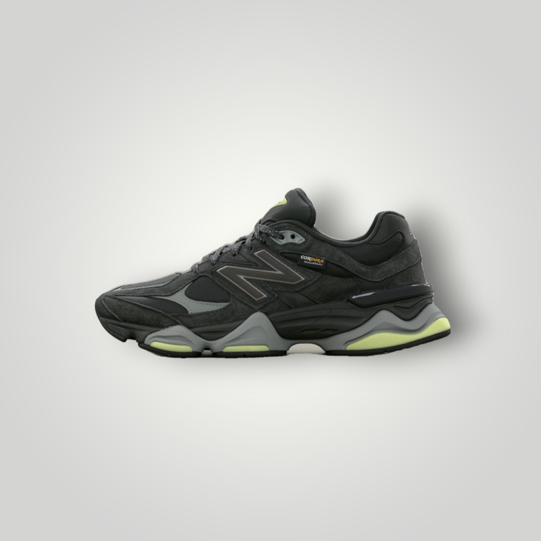 NDO Clothing New Balance U9060 Sneaker in Schwarz mit gelben Akzenten aus strapazierfähigem Cordura-Mesh und Rauleder